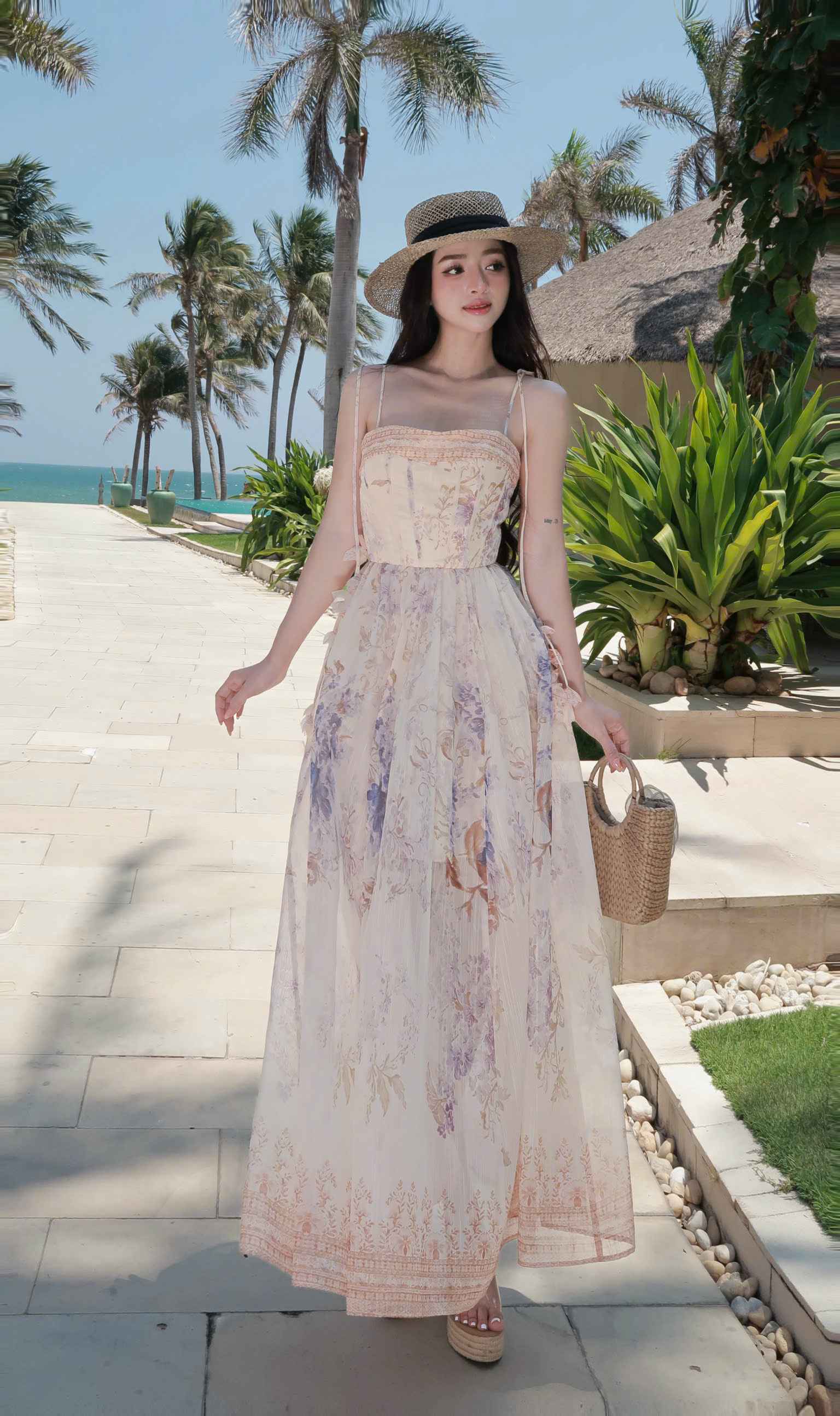 Đầm maxi 2 dây đính hoa chất vải tơ in hoa